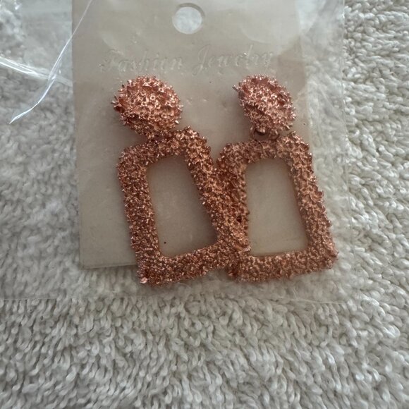 Jewelry - STATEMENT MACY CLEMENT EARRINGS N25